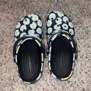 Daisy Crocs